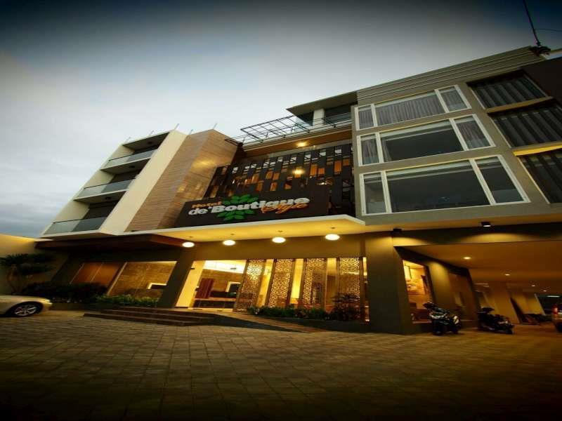 De Boutique Style Hotel Malang Exterior photo
