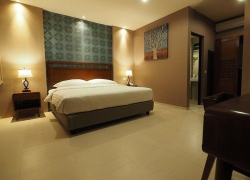 De Boutique Style Hotel Malang Exterior photo